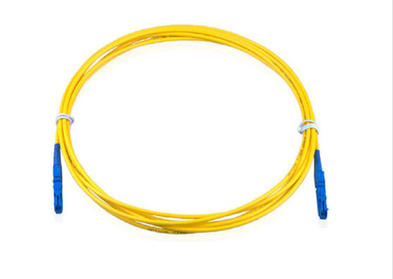 Het gele van het de Vezel Optische Flard van E2000 UPC Ontwerp van de het Koorddouane voor FTTX-Netwerk leverancier