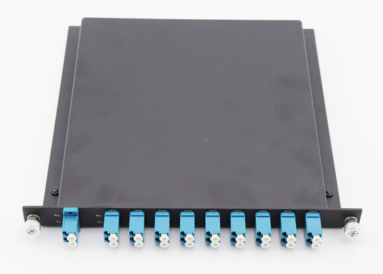 Het Maximum IL 2.5dB 1U Passieve Cwdm de Multiplextelegraafrek van UPG zet 8 Kanalen20nm Kanaal het Uit elkaar plaatsen op leverancier